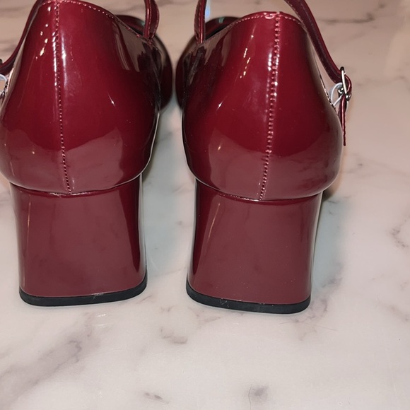 Elegant Burgundy Mary Jane Heels Cider size 10 - Picture 3 of 7